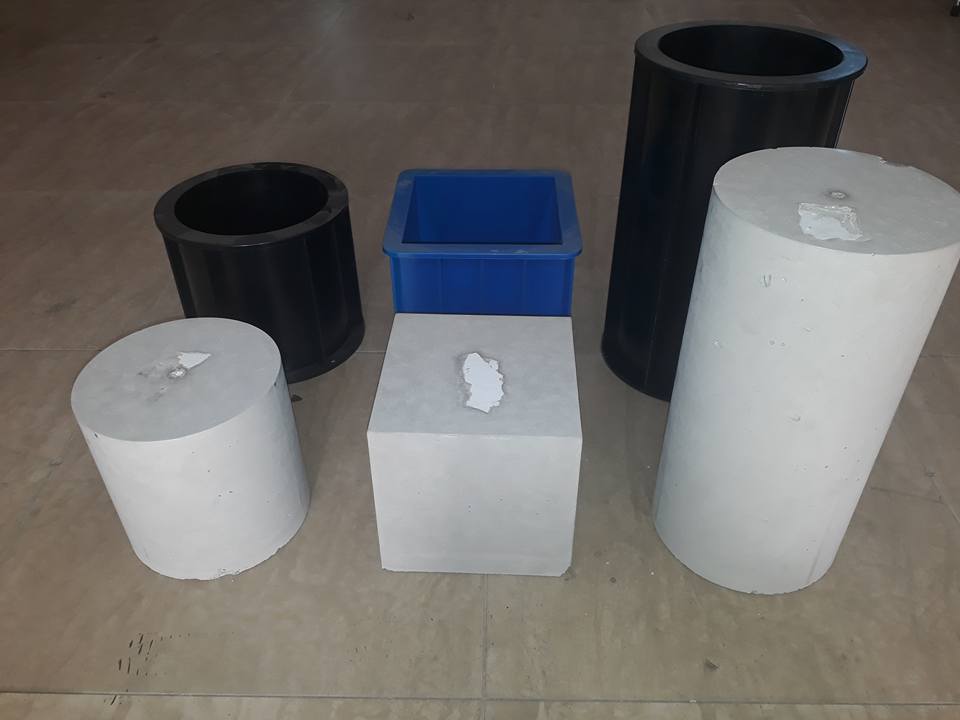 khuôn-đúc-mẫu-bê-tông-lập-phương-bằng-nhựa